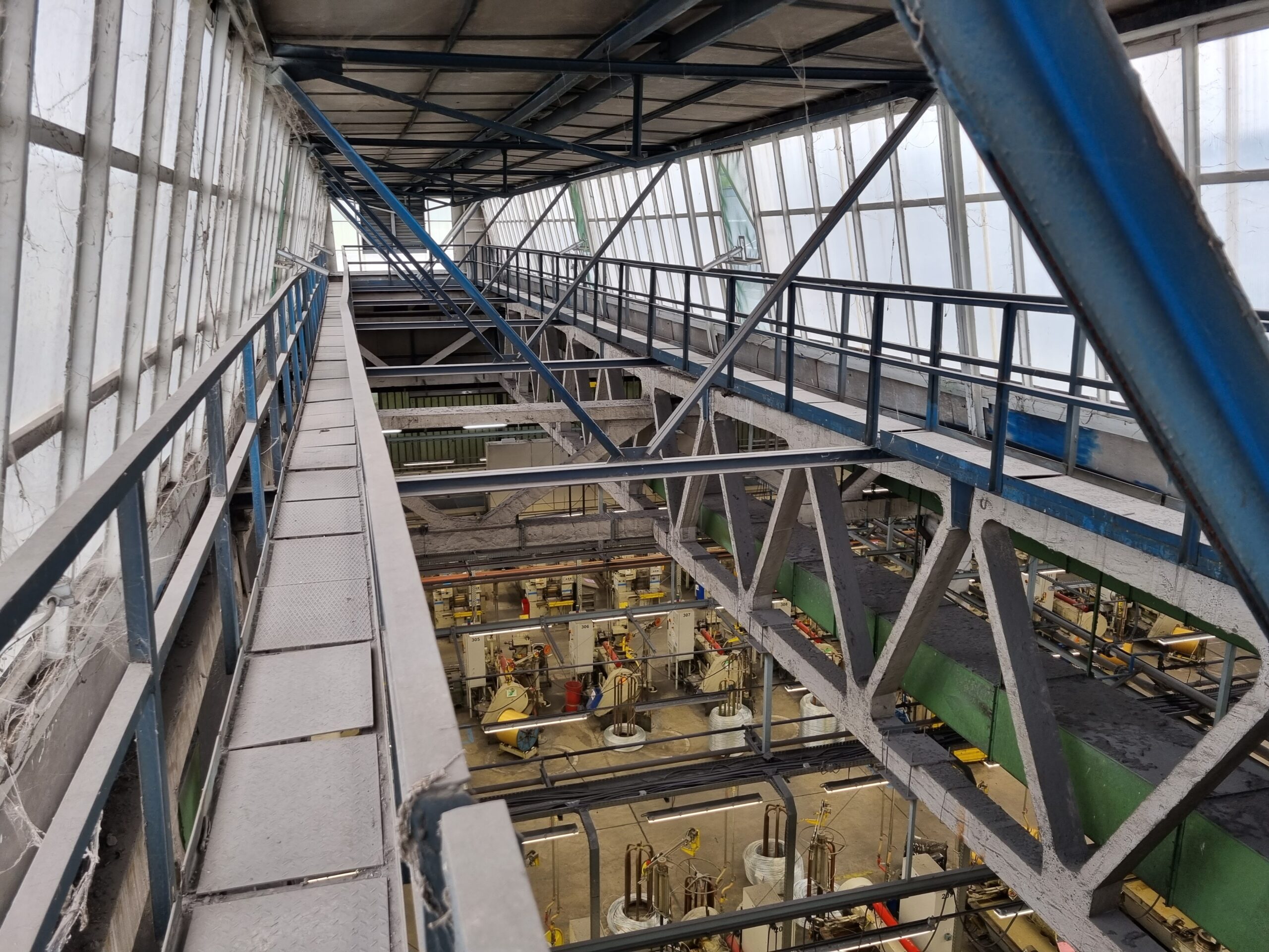 11 Priemyselná budova v Hlohovci