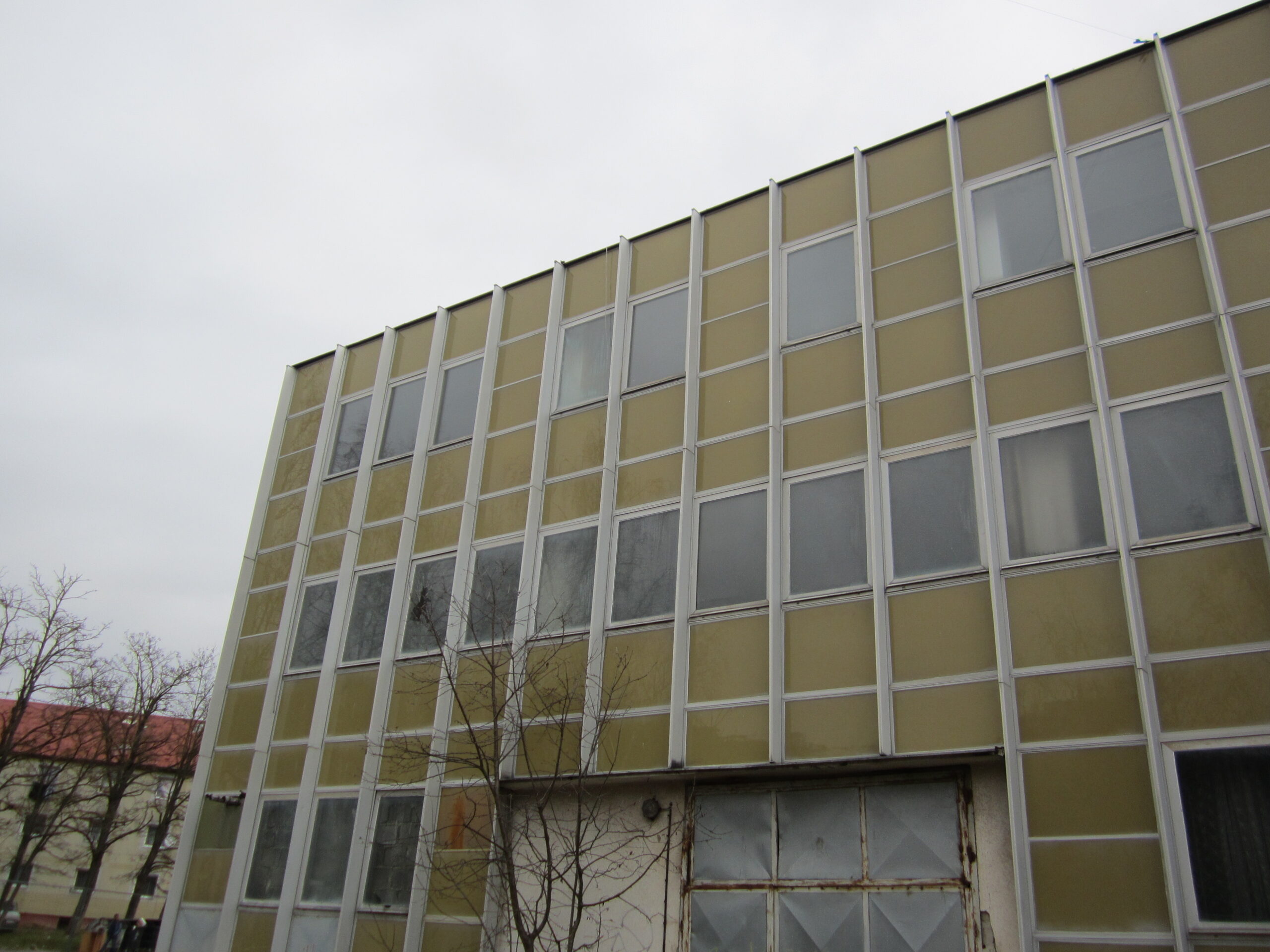 18 Spojená stredná škola Detva – opláštenie + priečky