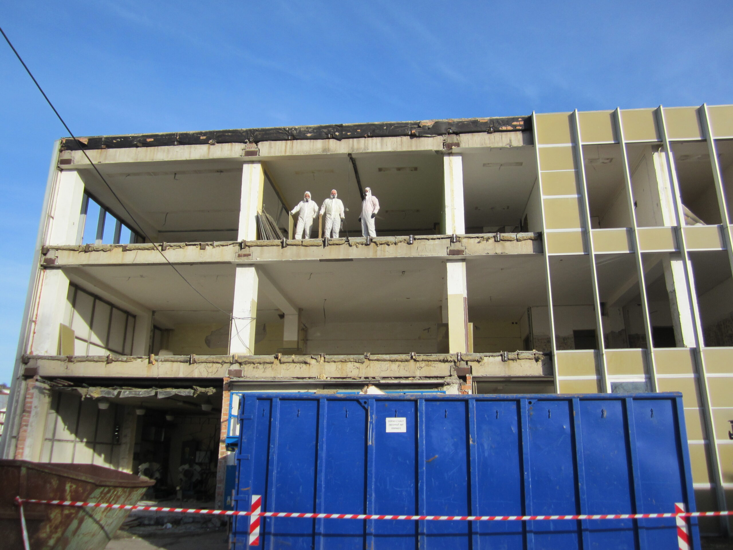 23 Spojená stredná škola Detva – opláštenie + priečky