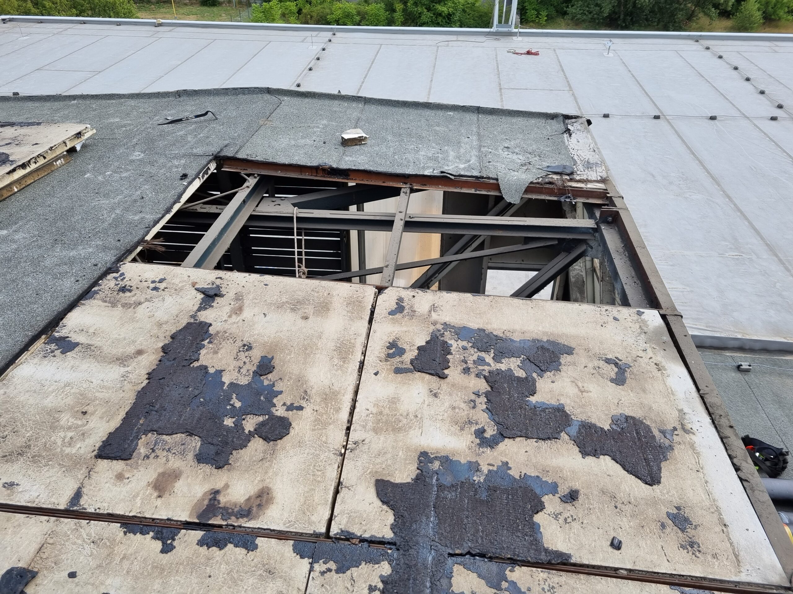 4 Priemyselná budova v Hlohovci