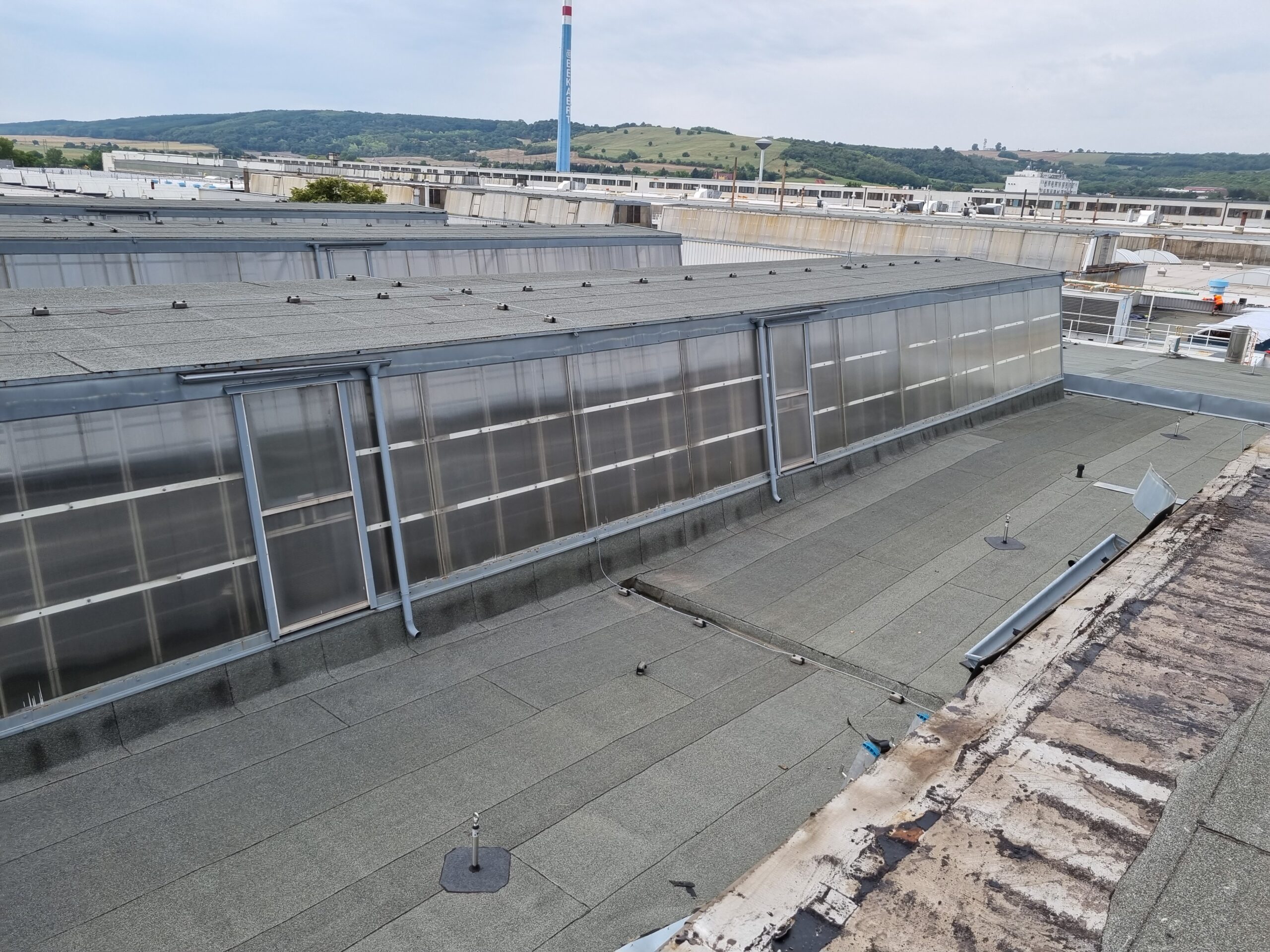 6 Priemyselná budova v Hlohovci