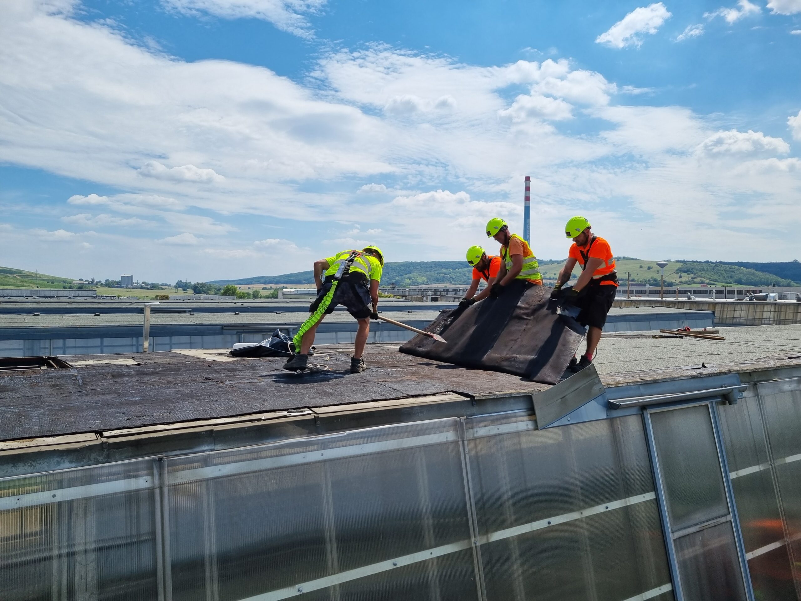 7 Priemyselná budova v Hlohovci