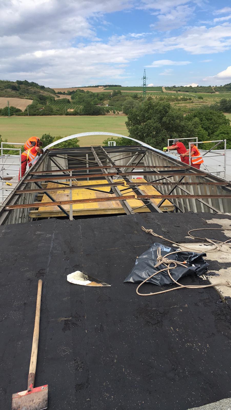 8 Priemyselná budova v Hlohovci